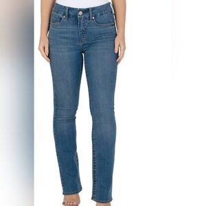 CLEAN!! Seven7 Tummyless Jeans. Size 12